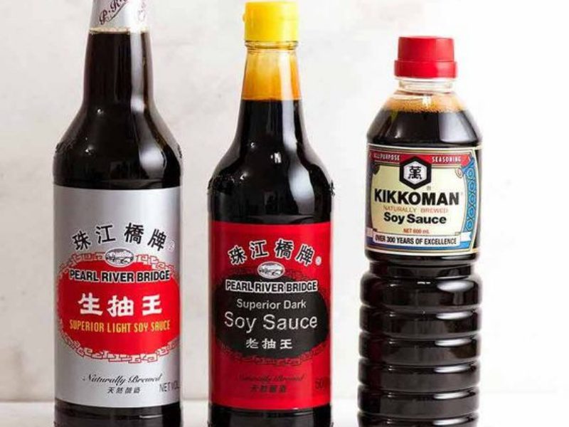 Qu'est-ce qui distingue la sauce soja chinoise de la sauce soja japonaise ?